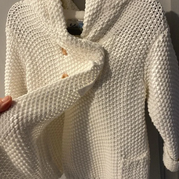 ✨Nwot Beba Bean crochet Knit Hooded Jacket 6-12 Months - Picture 4 of 7